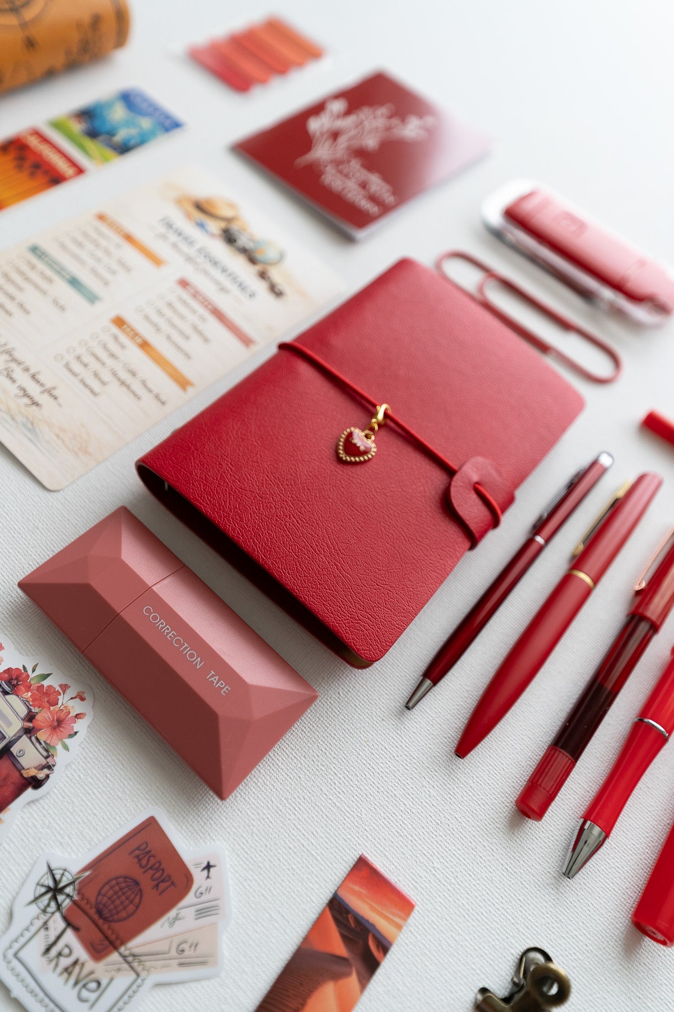 The Explorer's Journal mini loose leaf
